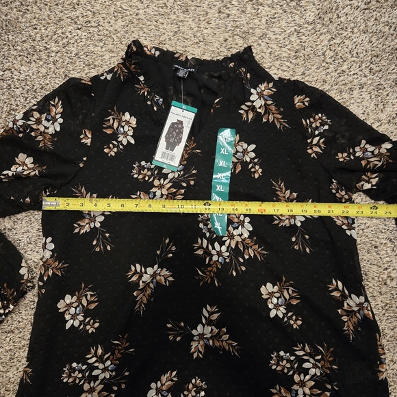 Hilary Radley Women's XL Floral Blouse Black - Picture 7 of 11